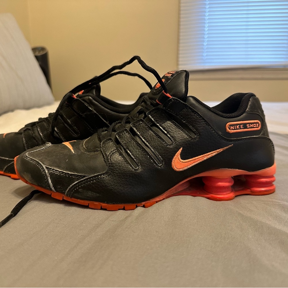 Women’s Nike Shox size 10.5